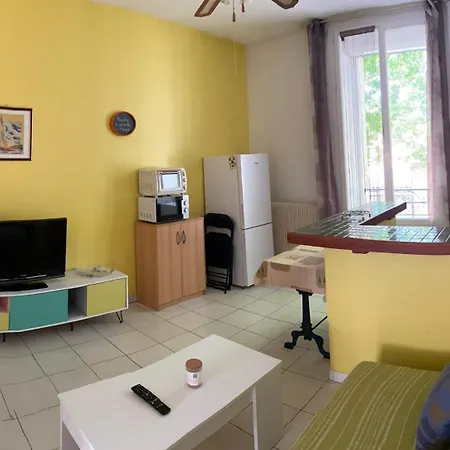 La Source Apartahotel