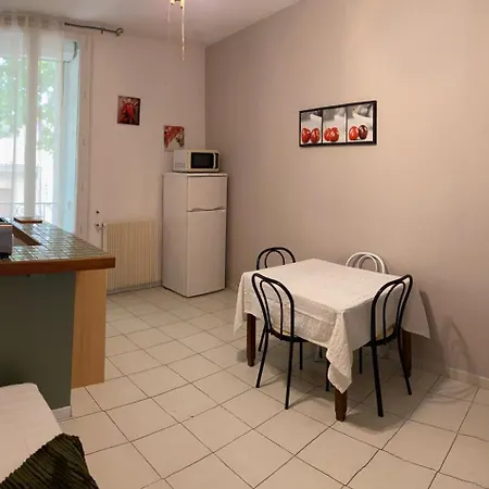 公寓式酒店 La Source 拉马卢莱班